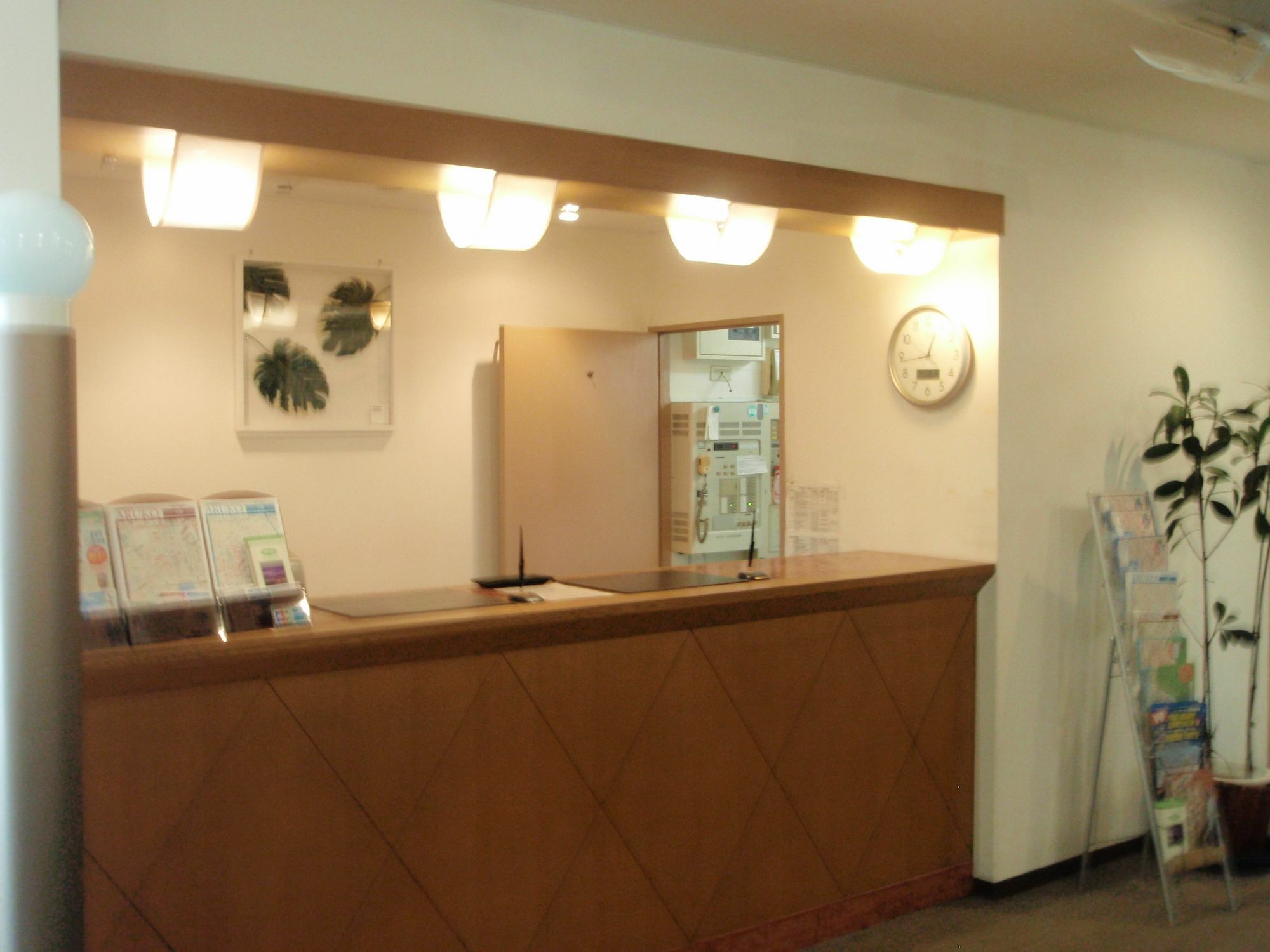 Capsule Hotel Kobe Sannomiya (Adults Only) Exterior photo